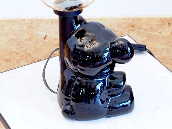Lampe ourson en céramique et globe ambré vintage