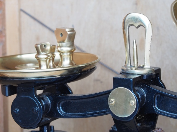 Ancienne balance de cuisine anglaise