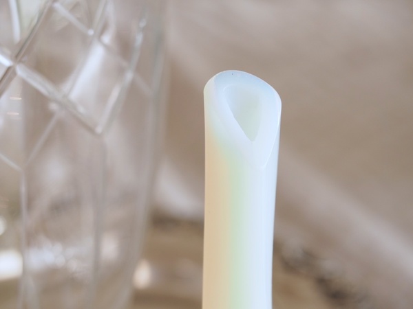 Soliflore en opaline de style Art Déco