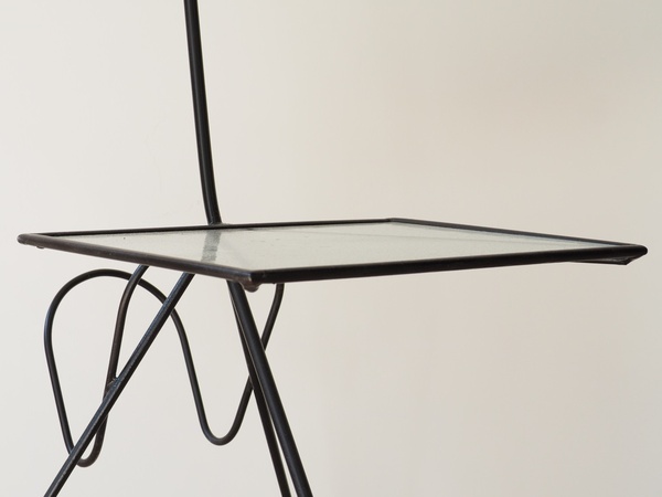 Lampadaire tripode avec tablette