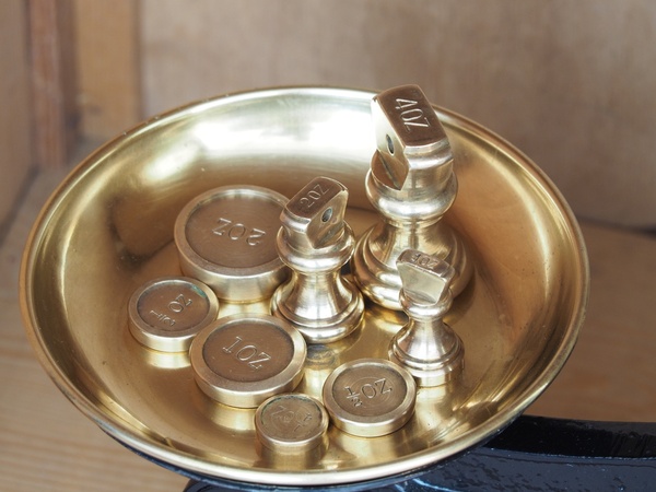 Ancienne balance de cuisine anglaise