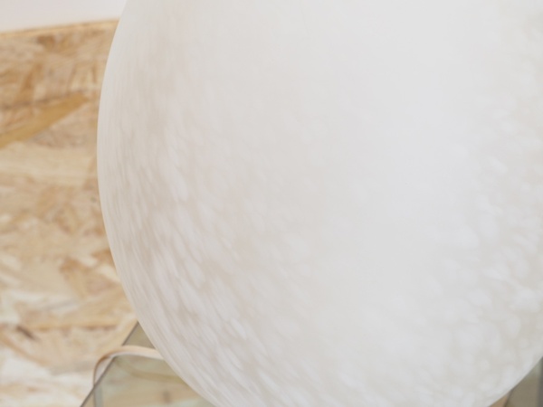 Grande lampe oeuf DOMEC