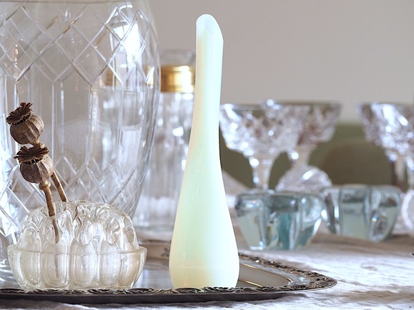 Soliflore en opaline de style Art Déco