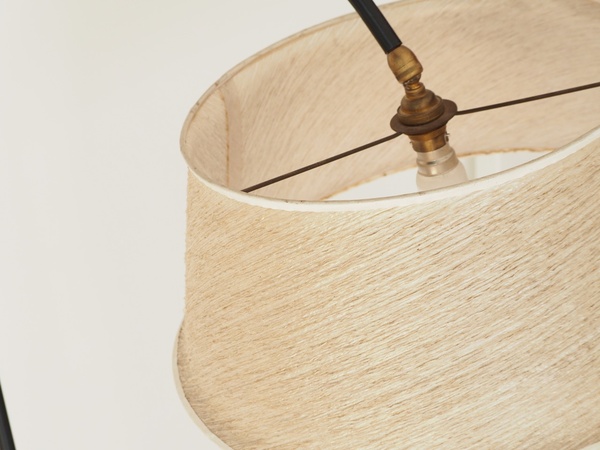 Lampadaire tripode avec tablette