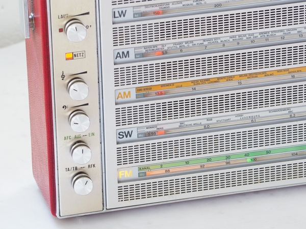 Radio vintage NORMENDE Transita Exact