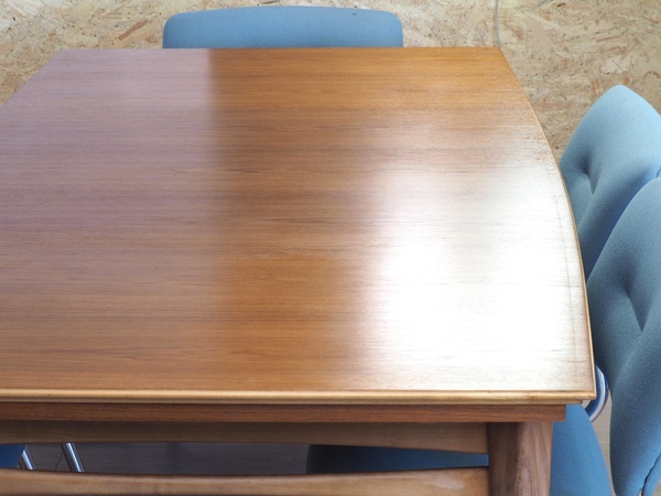 Table à rallonges en Teck de style Scandinave